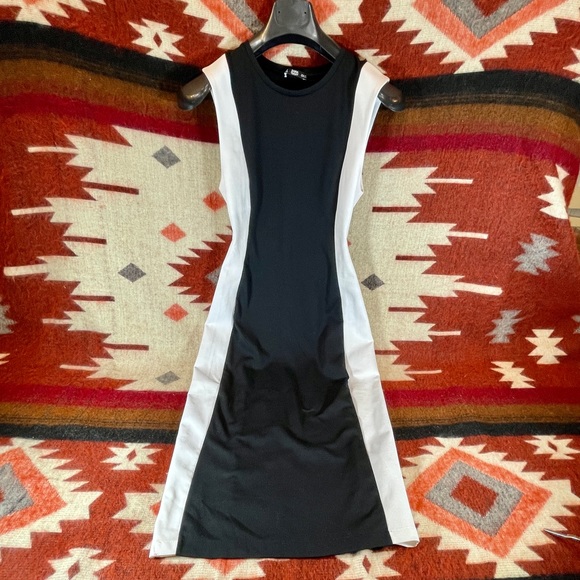 Zara Collection Woman Basic - Picture 2 of 4